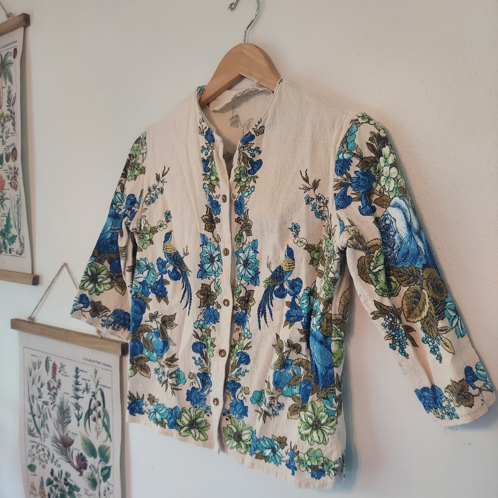 VINTAGE - Small/ Medium - Ornate Printed Women's Cardigan